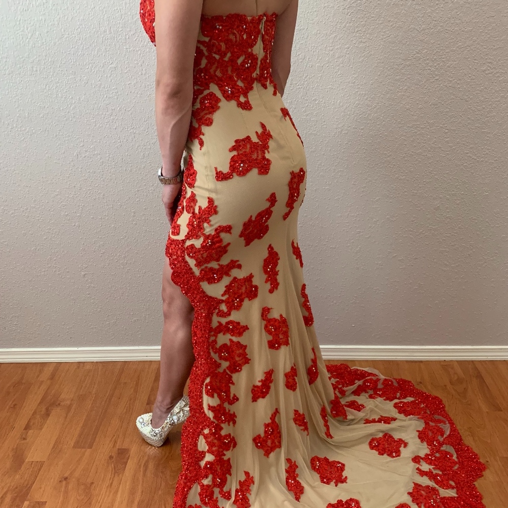 Red Lace Sherri Hill Prom Dress